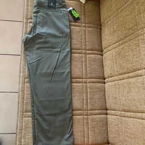 Women’s Volcom Boyfriend Fit Pants: 26x28, NWT